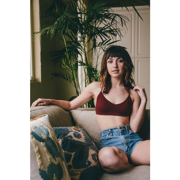 •LAST 1• Wine Red Strappy Cut-Out Bralette - Picture 2 of 2